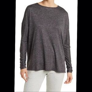 🌵 Zella grey maternity long sleeve shirt